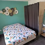 Micro Maison, Refait A Neuf, Spacieux, Agreable